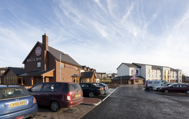 New hotel and restaurant facilities at Lomondgate Roadside Services 